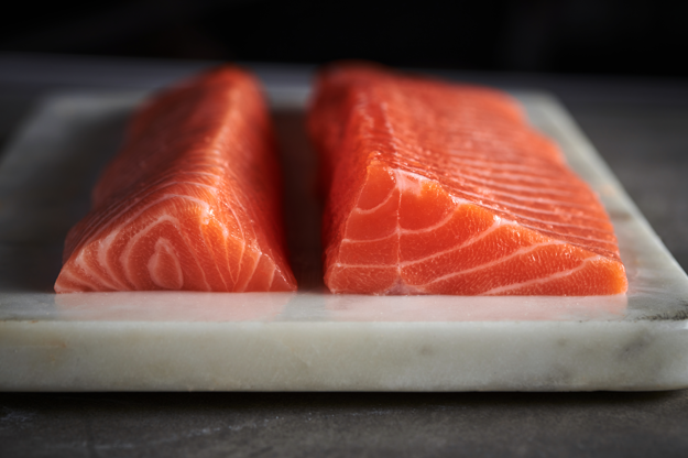 Filete de salmón en primer plano