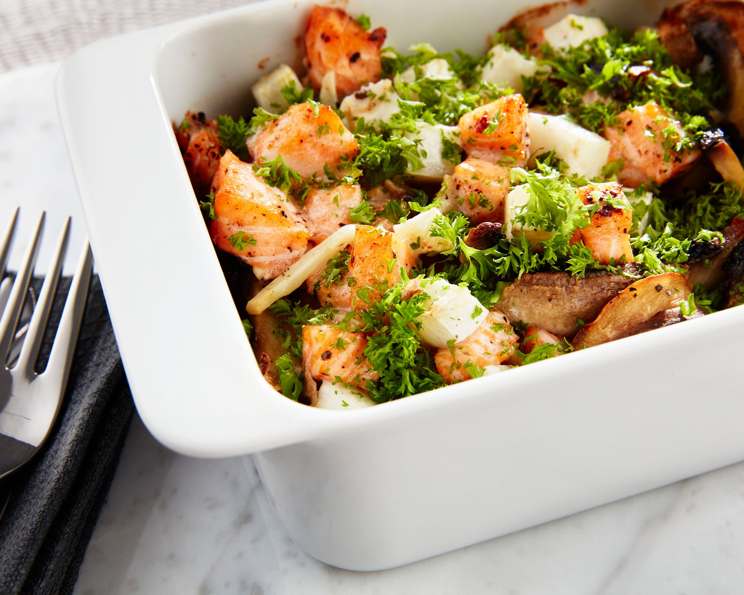 Ugnsbakad lax med grönsaker