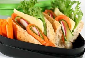 Norveç Somon Fümeli Baget Sandviç