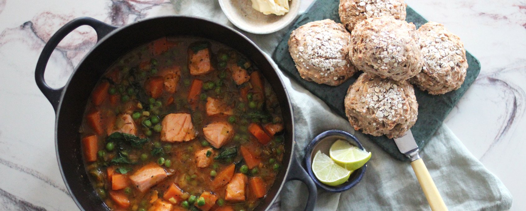 Grønnsakssuppe med laks