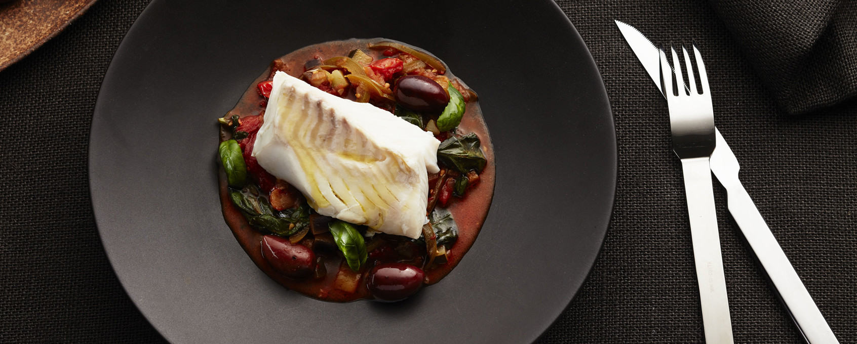 Ratatouille med lättsaltad torsk och oliver