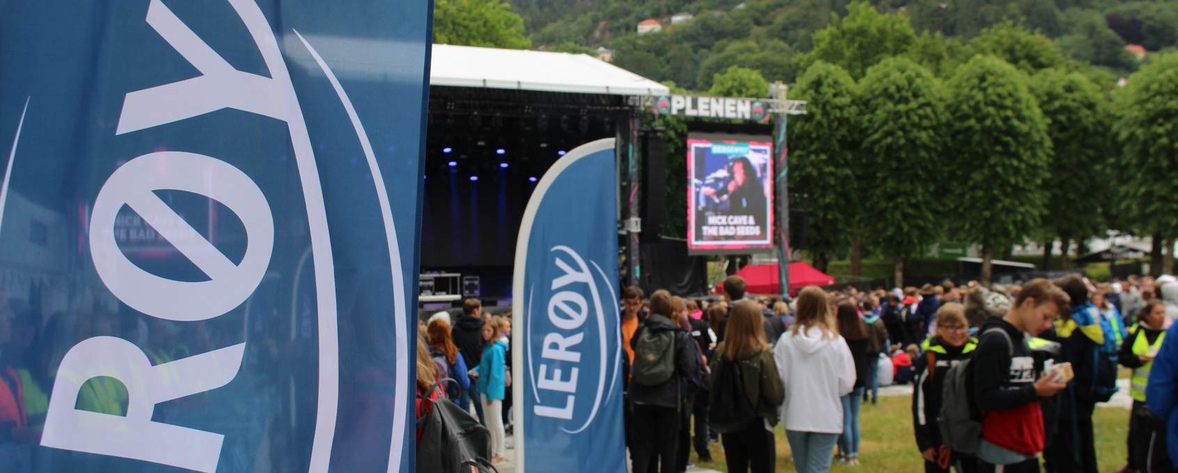 Festival for ungdom med Lerøy-flagg