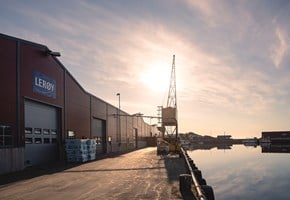 The docks outside of the Lerøy factory in Stamsund