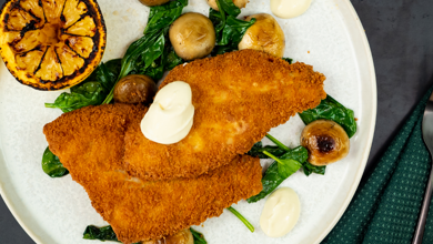Panert rødspette med aioli og sitron