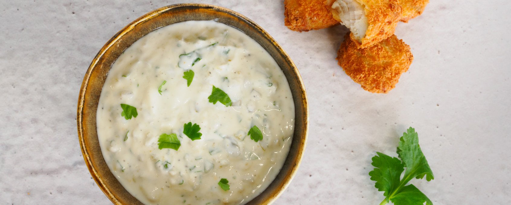 Yoghurtdressing med koriander og jalapeño