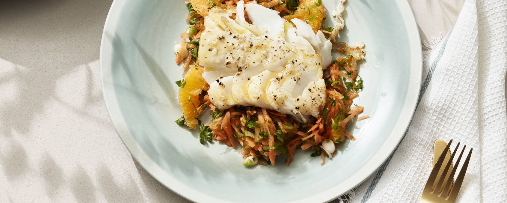 Torsk stekt i sitron med råkostsalat