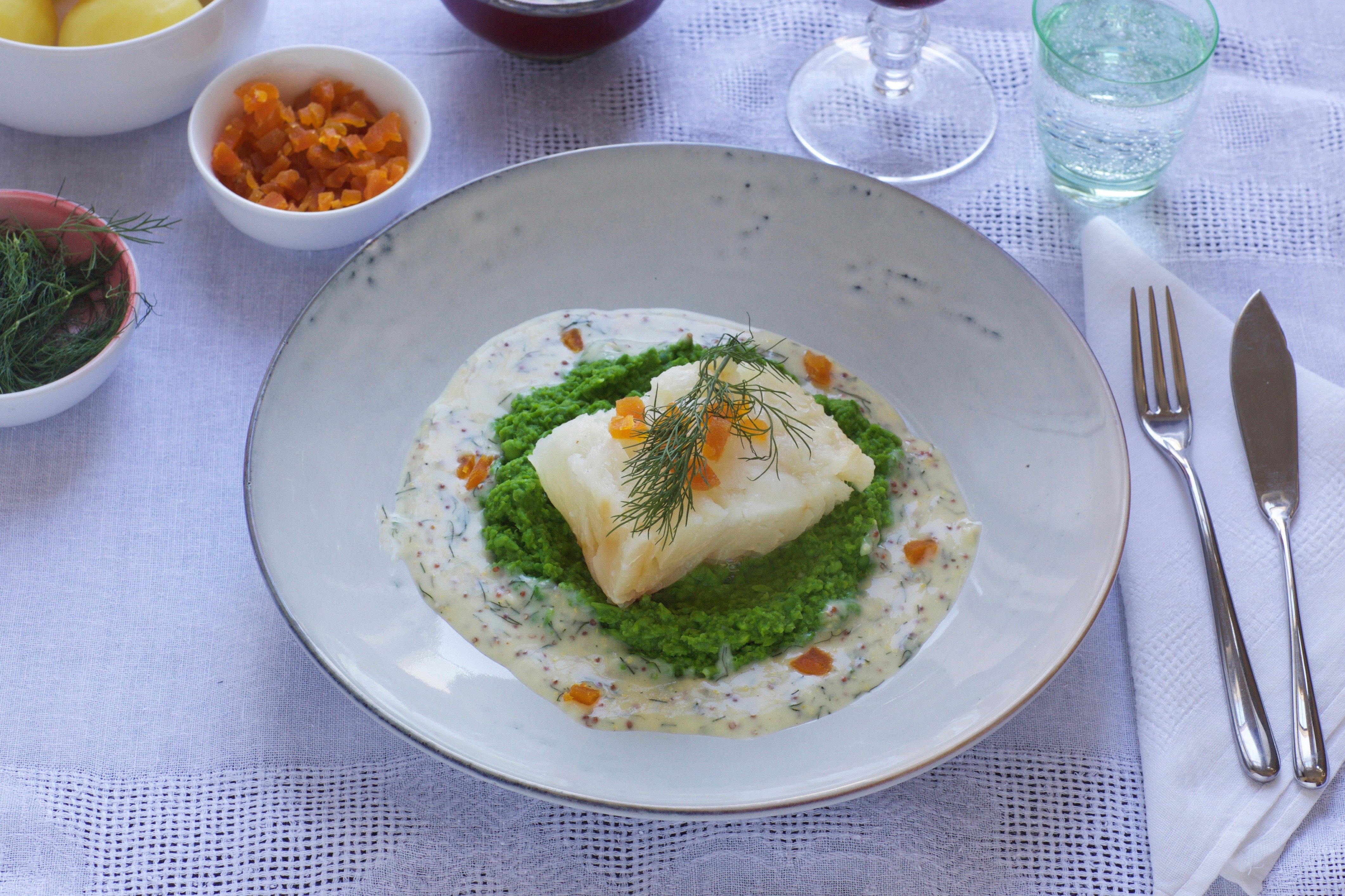 Lutefisk med sennepssaus