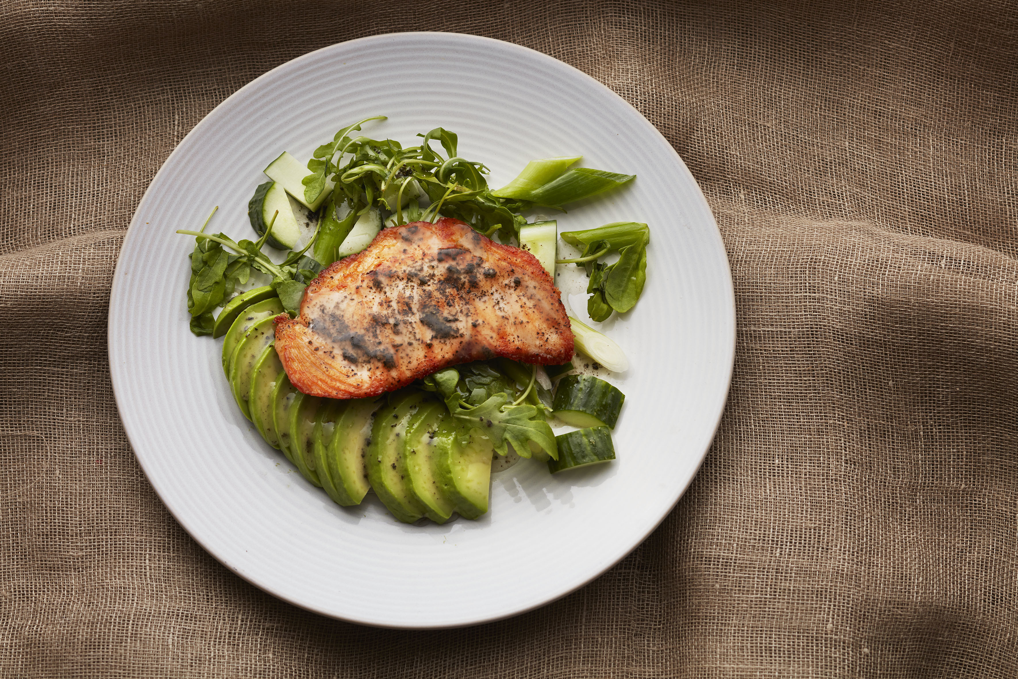 Mær seaweed salt on salmon