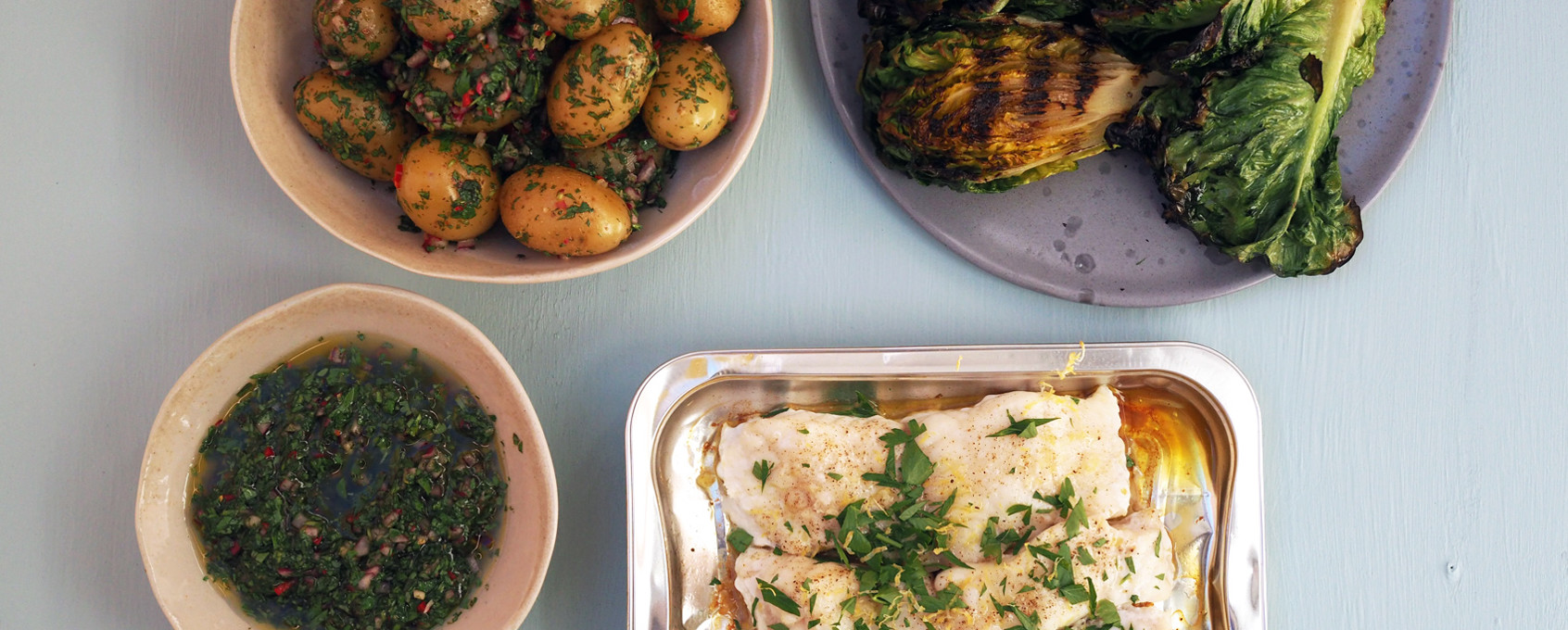 Grillad havskatt med chimichurripotatis och citron