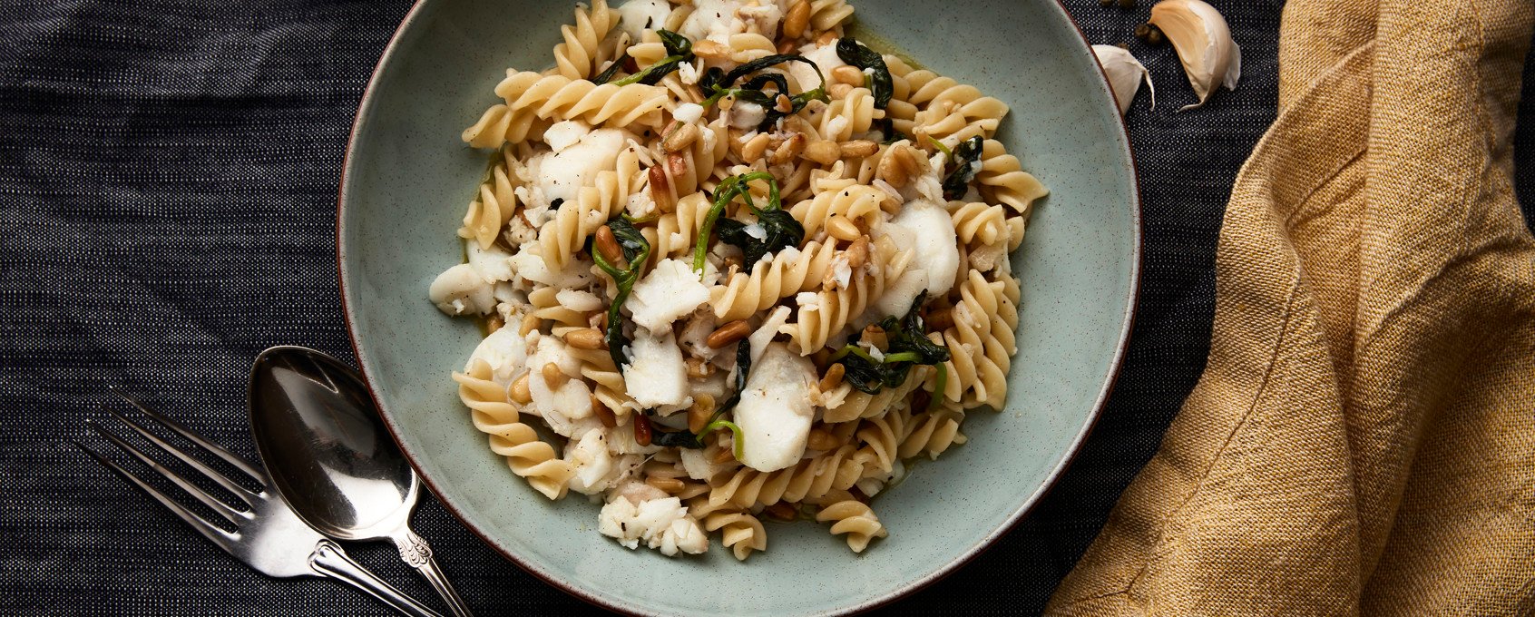 Pasta med torsk, sitron og basilikum