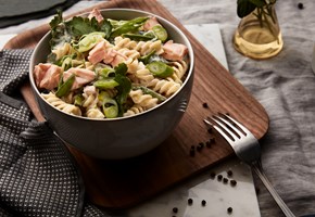 Pasta salad with salmon and a lemon and crème fraîche dressing
