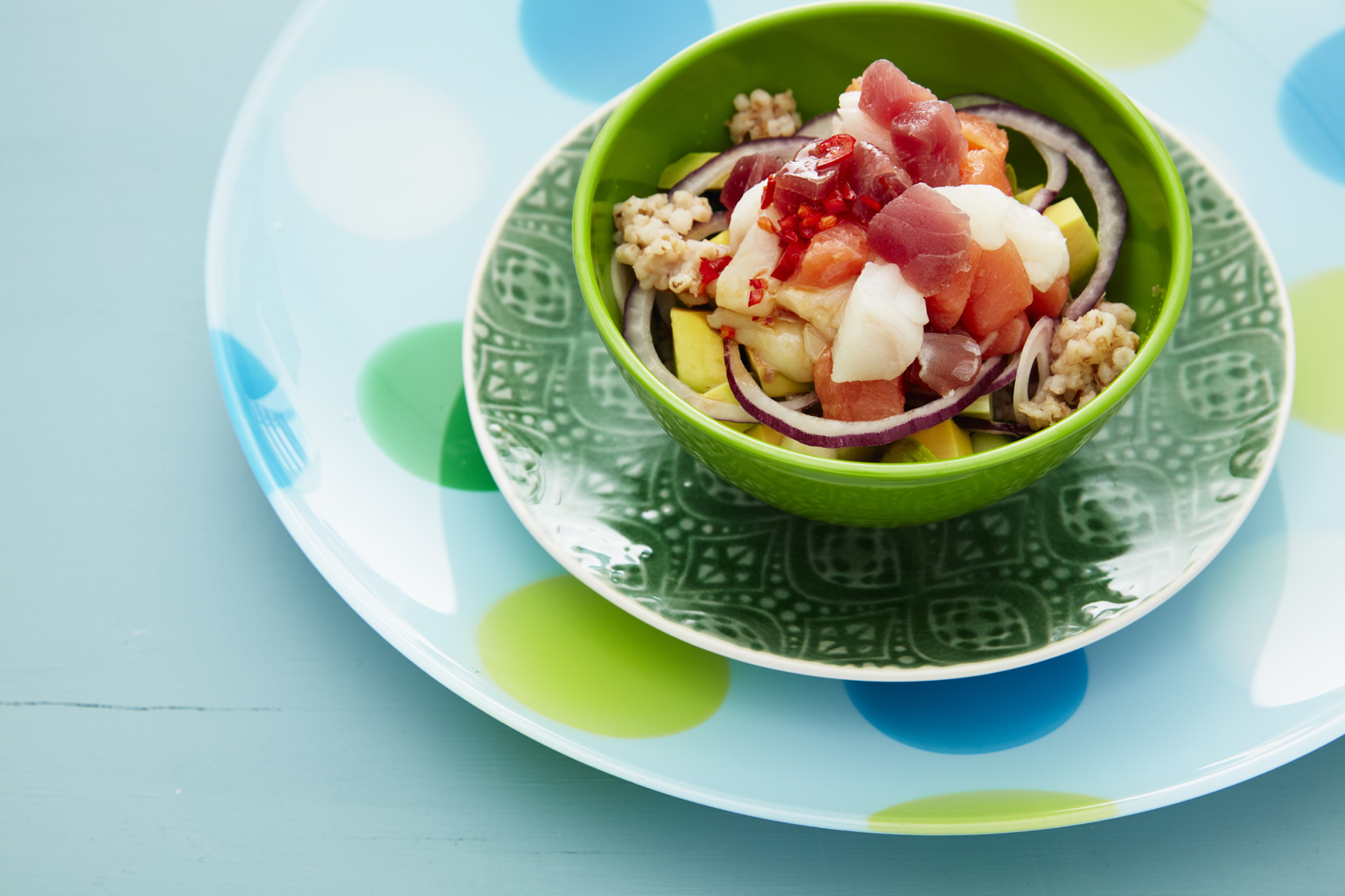 Poké bowl with trout, tuna and halibut