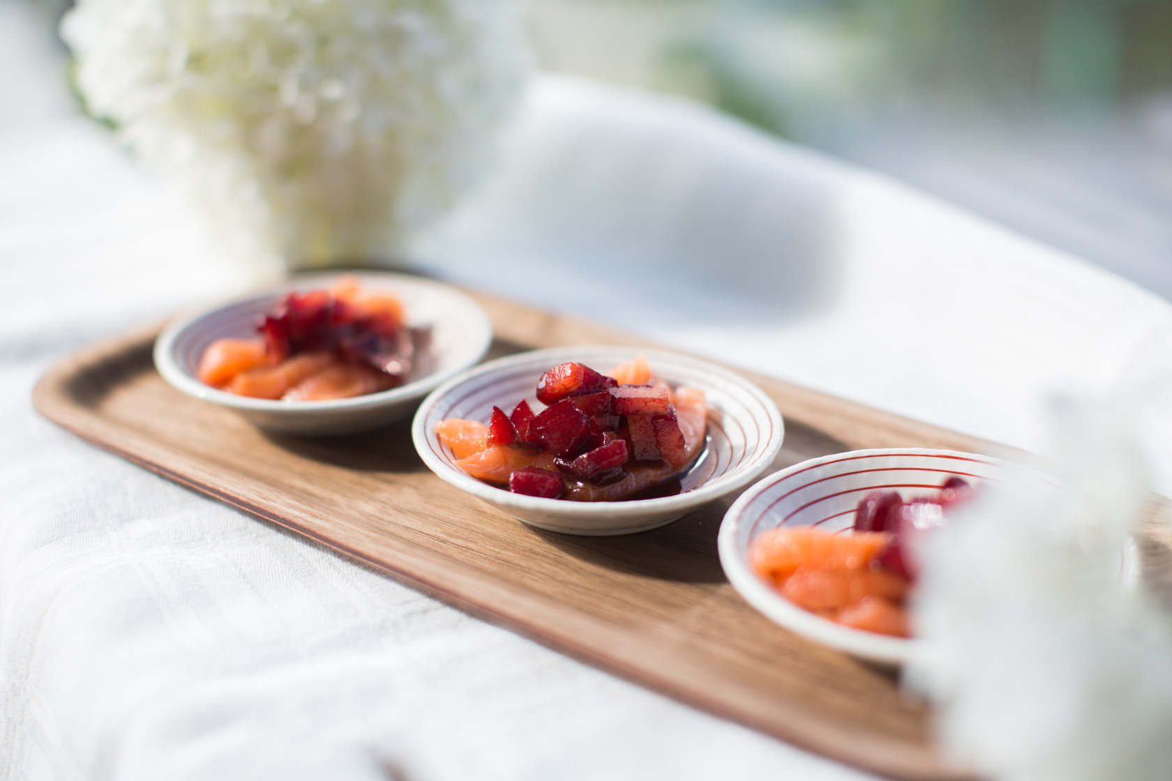 Sashimi with plums in cumin ​and soy sauce